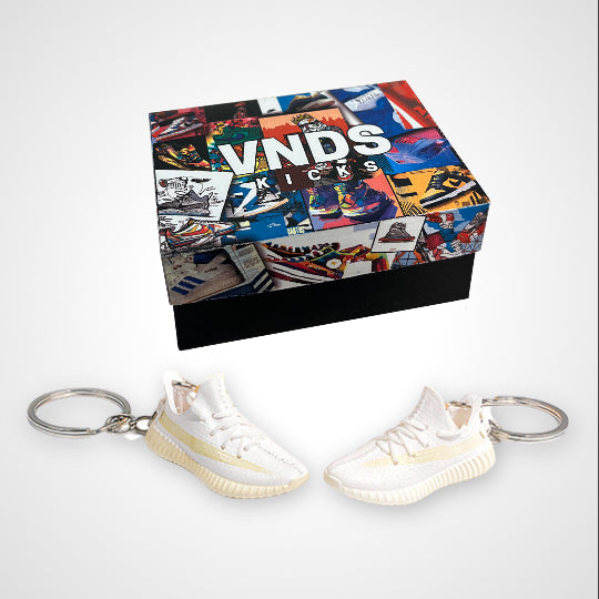 Yeezy 350 Boost "Cream"  - Sneakers 3D Keychain