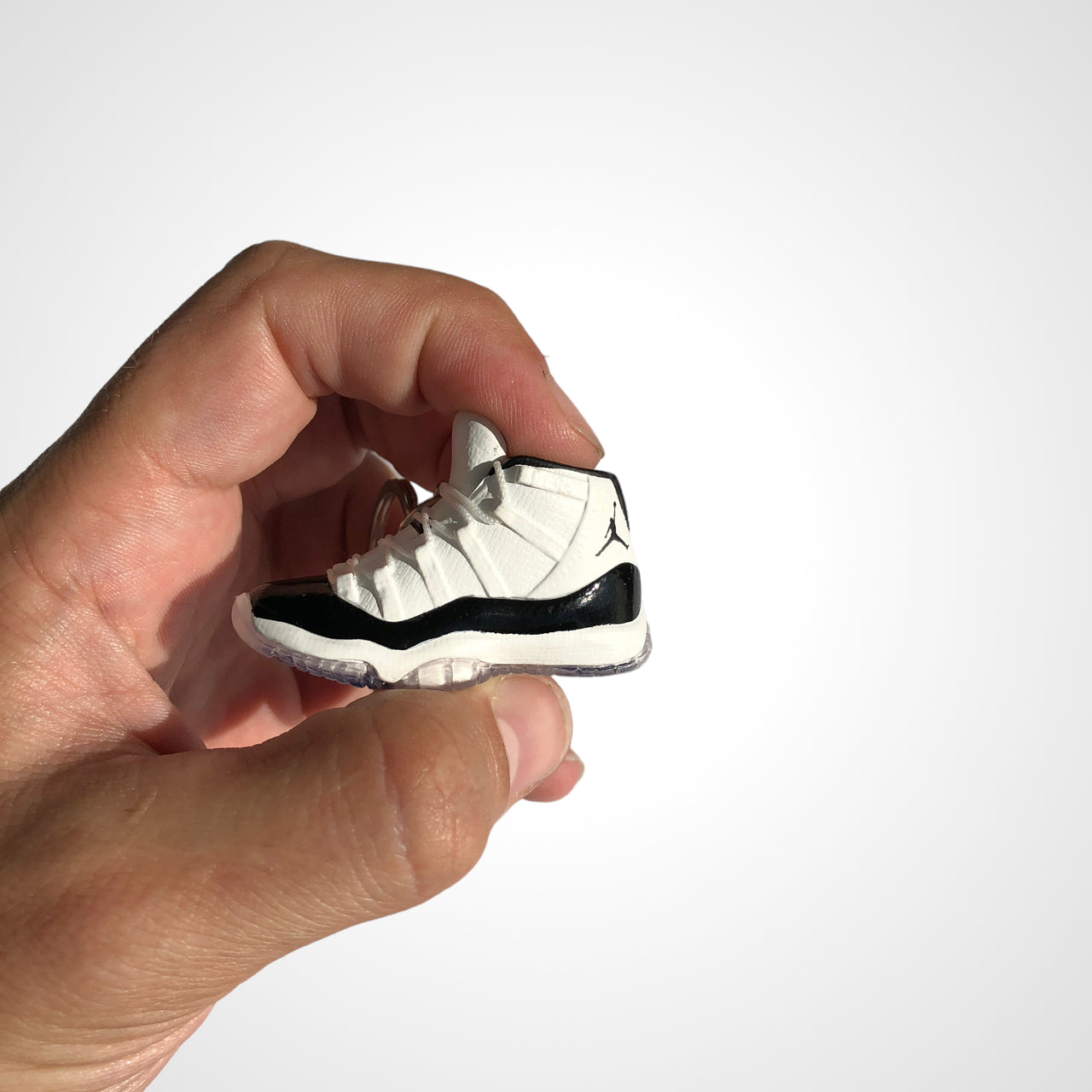 Jordan 11 shop concord keychain