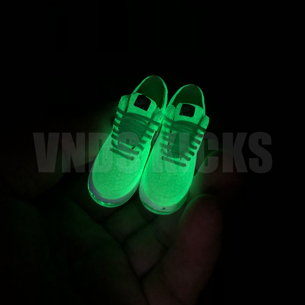 Air Force 1 "Glow In The Dark" - Sneakers 3D Keychain